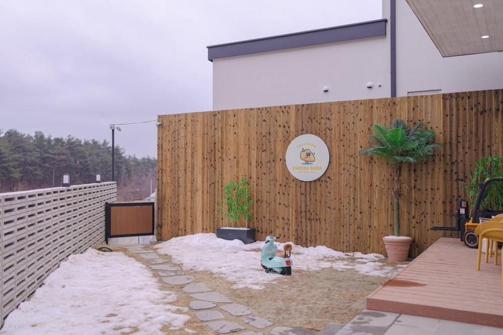 Gangneung Cheeze Bada Hotel Exterior photo